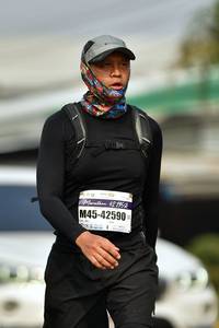 BIB: 42195, 42590
                            <button type="button" onclick="openModal(9702991)" class="btn btn-primary btn-sm float-right btn-popup" data-toggle="modal" data-target=".modal-high-quality">
                        <i class="fas fa-shopping-cart"></i> Add to Cart
                    </button>
                                            <button type="button" onclick="isThisMe(9702991, true)" class="btn btn-success btn-sm float-right btn-popup btn-isme hidden" data-toggle="tooltip" data-placement="bottom" title="นี่คือรูปของคุณใช่ไหม คลิกที่นี่เพื่อเอาเข้าอัลบั้ม">
                        <i class="fas fa-plus"></i> Add to album
                    </button>
                    <button type="button" onclick="isThisMe(9702991, false)" class="btn btn-warning btn-sm float-right btn-popup btn-isnotme hidden">
                        <i class="fas fa-ban"></i> Remove from album
                    </button>