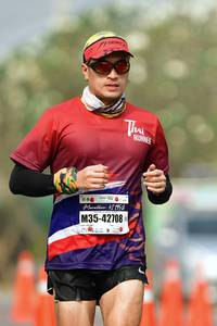 BIB: 42195, 42708
                            <button type="button" onclick="openModal(9701602)" class="btn btn-primary btn-sm float-right btn-popup" data-toggle="modal" data-target=".modal-high-quality">
                        <i class="fas fa-shopping-cart"></i> Add to Cart
                    </button>
                                            <button type="button" onclick="isThisMe(9701602, true)" class="btn btn-success btn-sm float-right btn-popup btn-isme hidden" data-toggle="tooltip" data-placement="bottom" title="นี่คือรูปของคุณใช่ไหม คลิกที่นี่เพื่อเอาเข้าอัลบั้ม">
                        <i class="fas fa-plus"></i> Add to album
                    </button>
                    <button type="button" onclick="isThisMe(9701602, false)" class="btn btn-warning btn-sm float-right btn-popup btn-isnotme hidden">
                        <i class="fas fa-ban"></i> Remove from album
                    </button>