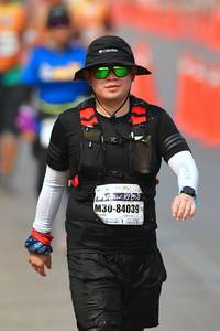 BIB: 84039
                            <button type="button" onclick="openModal(9700685)" class="btn btn-primary btn-sm float-right btn-popup" data-toggle="modal" data-target=".modal-high-quality">
                        <i class="fas fa-shopping-cart"></i> Add to Cart
                    </button>
                                            <button type="button" onclick="isThisMe(9700685, true)" class="btn btn-success btn-sm float-right btn-popup btn-isme hidden" data-toggle="tooltip" data-placement="bottom" title="นี่คือรูปของคุณใช่ไหม คลิกที่นี่เพื่อเอาเข้าอัลบั้ม">
                        <i class="fas fa-plus"></i> Add to album
                    </button>
                    <button type="button" onclick="isThisMe(9700685, false)" class="btn btn-warning btn-sm float-right btn-popup btn-isnotme hidden">
                        <i class="fas fa-ban"></i> Remove from album
                    </button>