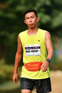 BIB: 42195, 40587
                            <button type="button" onclick="openModal(9698650)" class="btn btn-primary btn-sm float-right btn-popup" data-toggle="modal" data-target=".modal-high-quality">
                        <i class="fas fa-shopping-cart"></i> Add to Cart
                    </button>
                                            <button type="button" onclick="isThisMe(9698650, true)" class="btn btn-success btn-sm float-right btn-popup btn-isme hidden" data-toggle="tooltip" data-placement="bottom" title="นี่คือรูปของคุณใช่ไหม คลิกที่นี่เพื่อเอาเข้าอัลบั้ม">
                        <i class="fas fa-plus"></i> Add to album
                    </button>
                    <button type="button" onclick="isThisMe(9698650, false)" class="btn btn-warning btn-sm float-right btn-popup btn-isnotme hidden">
                        <i class="fas fa-ban"></i> Remove from album
                    </button>
