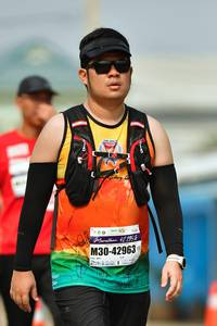 BIB: 12195, 42963
                            <button type="button" onclick="openModal(9699017)" class="btn btn-primary btn-sm float-right btn-popup" data-toggle="modal" data-target=".modal-high-quality">
                        <i class="fas fa-shopping-cart"></i> Add to Cart
                    </button>
                                            <button type="button" onclick="isThisMe(9699017, true)" class="btn btn-success btn-sm float-right btn-popup btn-isme hidden" data-toggle="tooltip" data-placement="bottom" title="นี่คือรูปของคุณใช่ไหม คลิกที่นี่เพื่อเอาเข้าอัลบั้ม">
                        <i class="fas fa-plus"></i> Add to album
                    </button>
                    <button type="button" onclick="isThisMe(9699017, false)" class="btn btn-warning btn-sm float-right btn-popup btn-isnotme hidden">
                        <i class="fas fa-ban"></i> Remove from album
                    </button>