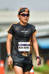 BIB: 42195, 45700
                            <button type="button" onclick="openModal(9702631)" class="btn btn-primary btn-sm float-right btn-popup" data-toggle="modal" data-target=".modal-high-quality">
                        <i class="fas fa-shopping-cart"></i> Add to Cart
                    </button>
                                            <button type="button" onclick="isThisMe(9702631, true)" class="btn btn-success btn-sm float-right btn-popup btn-isme hidden" data-toggle="tooltip" data-placement="bottom" title="นี่คือรูปของคุณใช่ไหม คลิกที่นี่เพื่อเอาเข้าอัลบั้ม">
                        <i class="fas fa-plus"></i> Add to album
                    </button>
                    <button type="button" onclick="isThisMe(9702631, false)" class="btn btn-warning btn-sm float-right btn-popup btn-isnotme hidden">
                        <i class="fas fa-ban"></i> Remove from album
                    </button>