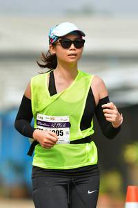 BIB: 421952
                            <button type="button" onclick="openModal(9698903)" class="btn btn-primary btn-sm float-right btn-popup" data-toggle="modal" data-target=".modal-high-quality">
                        <i class="fas fa-shopping-cart"></i> Add to Cart
                    </button>
                                            <button type="button" onclick="isThisMe(9698903, true)" class="btn btn-success btn-sm float-right btn-popup btn-isme hidden" data-toggle="tooltip" data-placement="bottom" title="นี่คือรูปของคุณใช่ไหม คลิกที่นี่เพื่อเอาเข้าอัลบั้ม">
                        <i class="fas fa-plus"></i> Add to album
                    </button>
                    <button type="button" onclick="isThisMe(9698903, false)" class="btn btn-warning btn-sm float-right btn-popup btn-isnotme hidden">
                        <i class="fas fa-ban"></i> Remove from album
                    </button>