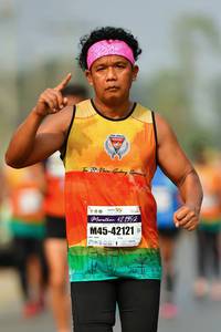 BIB: 42195, 42121
                            <button type="button" onclick="openModal(9701575)" class="btn btn-primary btn-sm float-right btn-popup" data-toggle="modal" data-target=".modal-high-quality">
                        <i class="fas fa-shopping-cart"></i> Add to Cart
                    </button>
                                            <button type="button" onclick="isThisMe(9701575, true)" class="btn btn-success btn-sm float-right btn-popup btn-isme hidden" data-toggle="tooltip" data-placement="bottom" title="นี่คือรูปของคุณใช่ไหม คลิกที่นี่เพื่อเอาเข้าอัลบั้ม">
                        <i class="fas fa-plus"></i> Add to album
                    </button>
                    <button type="button" onclick="isThisMe(9701575, false)" class="btn btn-warning btn-sm float-right btn-popup btn-isnotme hidden">
                        <i class="fas fa-ban"></i> Remove from album
                    </button>