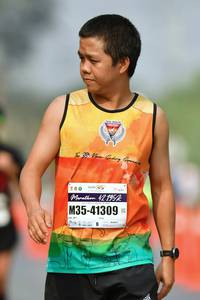 BIB: 100, 42195, 41309
                            <button type="button" onclick="openModal(9701123)" class="btn btn-primary btn-sm float-right btn-popup" data-toggle="modal" data-target=".modal-high-quality">
                        <i class="fas fa-shopping-cart"></i> Add to Cart
                    </button>
                                            <button type="button" onclick="isThisMe(9701123, true)" class="btn btn-success btn-sm float-right btn-popup btn-isme hidden" data-toggle="tooltip" data-placement="bottom" title="นี่คือรูปของคุณใช่ไหม คลิกที่นี่เพื่อเอาเข้าอัลบั้ม">
                        <i class="fas fa-plus"></i> Add to album
                    </button>
                    <button type="button" onclick="isThisMe(9701123, false)" class="btn btn-warning btn-sm float-right btn-popup btn-isnotme hidden">
                        <i class="fas fa-ban"></i> Remove from album
                    </button>