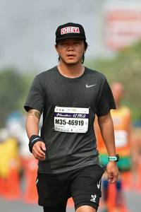 BIB: 42195, 46919
                            <button type="button" onclick="openModal(9703832)" class="btn btn-primary btn-sm float-right btn-popup" data-toggle="modal" data-target=".modal-high-quality">
                        <i class="fas fa-shopping-cart"></i> Add to Cart
                    </button>
                                            <button type="button" onclick="isThisMe(9703832, true)" class="btn btn-success btn-sm float-right btn-popup btn-isme hidden" data-toggle="tooltip" data-placement="bottom" title="นี่คือรูปของคุณใช่ไหม คลิกที่นี่เพื่อเอาเข้าอัลบั้ม">
                        <i class="fas fa-plus"></i> Add to album
                    </button>
                    <button type="button" onclick="isThisMe(9703832, false)" class="btn btn-warning btn-sm float-right btn-popup btn-isnotme hidden">
                        <i class="fas fa-ban"></i> Remove from album
                    </button>