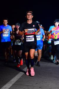 BIB: 46885
                            <button type="button" onclick="openModal(8318051)" class="btn btn-primary btn-sm float-right btn-popup" data-toggle="modal" data-target=".modal-high-quality">
                        <i class="fas fa-shopping-cart"></i> Add to Cart
                    </button>
                                            <button type="button" onclick="isThisMe(8318051, true)" class="btn btn-success btn-sm float-right btn-popup btn-isme hidden" data-toggle="tooltip" data-placement="bottom" title="นี่คือรูปของคุณใช่ไหม คลิกที่นี่เพื่อเอาเข้าอัลบั้ม">
                        <i class="fas fa-plus"></i> Add to album
                    </button>
                    <button type="button" onclick="isThisMe(8318051, false)" class="btn btn-warning btn-sm float-right btn-popup btn-isnotme hidden">
                        <i class="fas fa-ban"></i> Remove from album
                    </button>