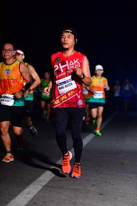 BIB: 425, 41729, 42195
                            <button type="button" onclick="openModal(8333579)" class="btn btn-primary btn-sm float-right btn-popup" data-toggle="modal" data-target=".modal-high-quality">
                        <i class="fas fa-shopping-cart"></i> Add to Cart
                    </button>
                                            <button type="button" onclick="isThisMe(8333579, true)" class="btn btn-success btn-sm float-right btn-popup btn-isme hidden" data-toggle="tooltip" data-placement="bottom" title="นี่คือรูปของคุณใช่ไหม คลิกที่นี่เพื่อเอาเข้าอัลบั้ม">
                        <i class="fas fa-plus"></i> Add to album
                    </button>
                    <button type="button" onclick="isThisMe(8333579, false)" class="btn btn-warning btn-sm float-right btn-popup btn-isnotme hidden">
                        <i class="fas fa-ban"></i> Remove from album
                    </button>