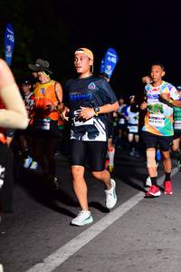 BIB: 042
                            <button type="button" onclick="openModal(8275241)" class="btn btn-primary btn-sm float-right btn-popup" data-toggle="modal" data-target=".modal-high-quality">
                        <i class="fas fa-shopping-cart"></i> Add to Cart
                    </button>
                                            <button type="button" onclick="isThisMe(8275241, true)" class="btn btn-success btn-sm float-right btn-popup btn-isme hidden" data-toggle="tooltip" data-placement="bottom" title="นี่คือรูปของคุณใช่ไหม คลิกที่นี่เพื่อเอาเข้าอัลบั้ม">
                        <i class="fas fa-plus"></i> Add to album
                    </button>
                    <button type="button" onclick="isThisMe(8275241, false)" class="btn btn-warning btn-sm float-right btn-popup btn-isnotme hidden">
                        <i class="fas fa-ban"></i> Remove from album
                    </button>