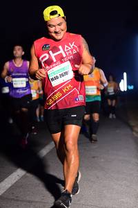 BIB: 2670, 42195
                            <button type="button" onclick="openModal(8499908)" class="btn btn-primary btn-sm float-right btn-popup" data-toggle="modal" data-target=".modal-high-quality">
                        <i class="fas fa-shopping-cart"></i> Add to Cart
                    </button>
                                            <button type="button" onclick="isThisMe(8499908, true)" class="btn btn-success btn-sm float-right btn-popup btn-isme hidden" data-toggle="tooltip" data-placement="bottom" title="นี่คือรูปของคุณใช่ไหม คลิกที่นี่เพื่อเอาเข้าอัลบั้ม">
                        <i class="fas fa-plus"></i> Add to album
                    </button>
                    <button type="button" onclick="isThisMe(8499908, false)" class="btn btn-warning btn-sm float-right btn-popup btn-isnotme hidden">
                        <i class="fas fa-ban"></i> Remove from album
                    </button>