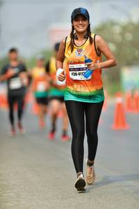 BIB: 4112
                            <button type="button" onclick="openModal(7697796)" class="btn btn-primary btn-sm float-right btn-popup" data-toggle="modal" data-target=".modal-high-quality">
                        <i class="fas fa-shopping-cart"></i> Add to Cart
                    </button>
                                            <button type="button" onclick="isThisMe(7697796, true)" class="btn btn-success btn-sm float-right btn-popup btn-isme hidden" data-toggle="tooltip" data-placement="bottom" title="นี่คือรูปของคุณใช่ไหม คลิกที่นี่เพื่อเอาเข้าอัลบั้ม">
                        <i class="fas fa-plus"></i> Add to album
                    </button>
                    <button type="button" onclick="isThisMe(7697796, false)" class="btn btn-warning btn-sm float-right btn-popup btn-isnotme hidden">
                        <i class="fas fa-ban"></i> Remove from album
                    </button>