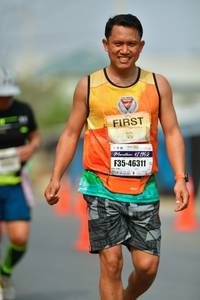 BIB: 42195, 46311, 12195
                            <button type="button" onclick="openModal(8234067)" class="btn btn-primary btn-sm float-right btn-popup" data-toggle="modal" data-target=".modal-high-quality">
                        <i class="fas fa-shopping-cart"></i> Add to Cart
                    </button>
                                            <button type="button" onclick="isThisMe(8234067, true)" class="btn btn-success btn-sm float-right btn-popup btn-isme hidden" data-toggle="tooltip" data-placement="bottom" title="นี่คือรูปของคุณใช่ไหม คลิกที่นี่เพื่อเอาเข้าอัลบั้ม">
                        <i class="fas fa-plus"></i> Add to album
                    </button>
                    <button type="button" onclick="isThisMe(8234067, false)" class="btn btn-warning btn-sm float-right btn-popup btn-isnotme hidden">
                        <i class="fas fa-ban"></i> Remove from album
                    </button>