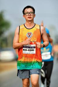 BIB: 421952, 43046
                            <button type="button" onclick="openModal(8884616)" class="btn btn-primary btn-sm float-right btn-popup" data-toggle="modal" data-target=".modal-high-quality">
                        <i class="fas fa-shopping-cart"></i> Add to Cart
                    </button>
                                            <button type="button" onclick="isThisMe(8884616, true)" class="btn btn-success btn-sm float-right btn-popup btn-isme hidden" data-toggle="tooltip" data-placement="bottom" title="นี่คือรูปของคุณใช่ไหม คลิกที่นี่เพื่อเอาเข้าอัลบั้ม">
                        <i class="fas fa-plus"></i> Add to album
                    </button>
                    <button type="button" onclick="isThisMe(8884616, false)" class="btn btn-warning btn-sm float-right btn-popup btn-isnotme hidden">
                        <i class="fas fa-ban"></i> Remove from album
                    </button>