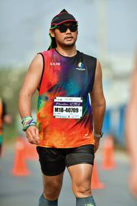 BIB: 6660, 421952, 40709
                            <button type="button" onclick="openModal(8230682)" class="btn btn-primary btn-sm float-right btn-popup" data-toggle="modal" data-target=".modal-high-quality">
                        <i class="fas fa-shopping-cart"></i> Add to Cart
                    </button>
                                            <button type="button" onclick="isThisMe(8230682, true)" class="btn btn-success btn-sm float-right btn-popup btn-isme hidden" data-toggle="tooltip" data-placement="bottom" title="นี่คือรูปของคุณใช่ไหม คลิกที่นี่เพื่อเอาเข้าอัลบั้ม">
                        <i class="fas fa-plus"></i> Add to album
                    </button>
                    <button type="button" onclick="isThisMe(8230682, false)" class="btn btn-warning btn-sm float-right btn-popup btn-isnotme hidden">
                        <i class="fas fa-ban"></i> Remove from album
                    </button>