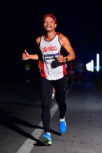 BIB: 41082
                            <button type="button" onclick="openModal(8256691)" class="btn btn-primary btn-sm float-right btn-popup" data-toggle="modal" data-target=".modal-high-quality">
                        <i class="fas fa-shopping-cart"></i> Add to Cart
                    </button>
                                            <button type="button" onclick="isThisMe(8256691, true)" class="btn btn-success btn-sm float-right btn-popup btn-isme hidden" data-toggle="tooltip" data-placement="bottom" title="นี่คือรูปของคุณใช่ไหม คลิกที่นี่เพื่อเอาเข้าอัลบั้ม">
                        <i class="fas fa-plus"></i> Add to album
                    </button>
                    <button type="button" onclick="isThisMe(8256691, false)" class="btn btn-warning btn-sm float-right btn-popup btn-isnotme hidden">
                        <i class="fas fa-ban"></i> Remove from album
                    </button>