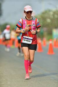 BIB: 40543
                            <button type="button" onclick="openModal(7615995)" class="btn btn-primary btn-sm float-right btn-popup" data-toggle="modal" data-target=".modal-high-quality">
                        <i class="fas fa-shopping-cart"></i> Add to Cart
                    </button>
                                            <button type="button" onclick="isThisMe(7615995, true)" class="btn btn-success btn-sm float-right btn-popup btn-isme hidden" data-toggle="tooltip" data-placement="bottom" title="นี่คือรูปของคุณใช่ไหม คลิกที่นี่เพื่อเอาเข้าอัลบั้ม">
                        <i class="fas fa-plus"></i> Add to album
                    </button>
                    <button type="button" onclick="isThisMe(7615995, false)" class="btn btn-warning btn-sm float-right btn-popup btn-isnotme hidden">
                        <i class="fas fa-ban"></i> Remove from album
                    </button>