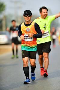 BIB: 40953, 464
                            <button type="button" onclick="openModal(8762930)" class="btn btn-primary btn-sm float-right btn-popup" data-toggle="modal" data-target=".modal-high-quality">
                        <i class="fas fa-shopping-cart"></i> Add to Cart
                    </button>
                                            <button type="button" onclick="isThisMe(8762930, true)" class="btn btn-success btn-sm float-right btn-popup btn-isme hidden" data-toggle="tooltip" data-placement="bottom" title="นี่คือรูปของคุณใช่ไหม คลิกที่นี่เพื่อเอาเข้าอัลบั้ม">
                        <i class="fas fa-plus"></i> Add to album
                    </button>
                    <button type="button" onclick="isThisMe(8762930, false)" class="btn btn-warning btn-sm float-right btn-popup btn-isnotme hidden">
                        <i class="fas fa-ban"></i> Remove from album
                    </button>