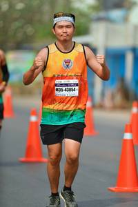 BIB: 4719, 43054
                            <button type="button" onclick="openModal(7895748)" class="btn btn-primary btn-sm float-right btn-popup" data-toggle="modal" data-target=".modal-high-quality">
                        <i class="fas fa-shopping-cart"></i> Add to Cart
                    </button>
                                            <button type="button" onclick="isThisMe(7895748, true)" class="btn btn-success btn-sm float-right btn-popup btn-isme hidden" data-toggle="tooltip" data-placement="bottom" title="นี่คือรูปของคุณใช่ไหม คลิกที่นี่เพื่อเอาเข้าอัลบั้ม">
                        <i class="fas fa-plus"></i> Add to album
                    </button>
                    <button type="button" onclick="isThisMe(7895748, false)" class="btn btn-warning btn-sm float-right btn-popup btn-isnotme hidden">
                        <i class="fas fa-ban"></i> Remove from album
                    </button>