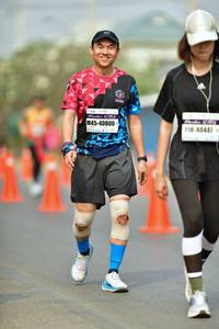 BIB: 40800, 40447
                            <button type="button" onclick="openModal(7681657)" class="btn btn-primary btn-sm float-right btn-popup" data-toggle="modal" data-target=".modal-high-quality">
                        <i class="fas fa-shopping-cart"></i> Add to Cart
                    </button>
                                            <button type="button" onclick="isThisMe(7681657, true)" class="btn btn-success btn-sm float-right btn-popup btn-isme hidden" data-toggle="tooltip" data-placement="bottom" title="นี่คือรูปของคุณใช่ไหม คลิกที่นี่เพื่อเอาเข้าอัลบั้ม">
                        <i class="fas fa-plus"></i> Add to album
                    </button>
                    <button type="button" onclick="isThisMe(7681657, false)" class="btn btn-warning btn-sm float-right btn-popup btn-isnotme hidden">
                        <i class="fas fa-ban"></i> Remove from album
                    </button>