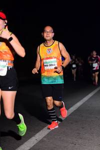 BIB: 2090
                            <button type="button" onclick="openModal(8353673)" class="btn btn-primary btn-sm float-right btn-popup" data-toggle="modal" data-target=".modal-high-quality">
                        <i class="fas fa-shopping-cart"></i> Add to Cart
                    </button>
                                            <button type="button" onclick="isThisMe(8353673, true)" class="btn btn-success btn-sm float-right btn-popup btn-isme hidden" data-toggle="tooltip" data-placement="bottom" title="นี่คือรูปของคุณใช่ไหม คลิกที่นี่เพื่อเอาเข้าอัลบั้ม">
                        <i class="fas fa-plus"></i> Add to album
                    </button>
                    <button type="button" onclick="isThisMe(8353673, false)" class="btn btn-warning btn-sm float-right btn-popup btn-isnotme hidden">
                        <i class="fas fa-ban"></i> Remove from album
                    </button>