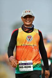 BIB: 42195, 46346
                            <button type="button" onclick="openModal(7716032)" class="btn btn-primary btn-sm float-right btn-popup" data-toggle="modal" data-target=".modal-high-quality">
                        <i class="fas fa-shopping-cart"></i> Add to Cart
                    </button>
                                            <button type="button" onclick="isThisMe(7716032, true)" class="btn btn-success btn-sm float-right btn-popup btn-isme hidden" data-toggle="tooltip" data-placement="bottom" title="นี่คือรูปของคุณใช่ไหม คลิกที่นี่เพื่อเอาเข้าอัลบั้ม">
                        <i class="fas fa-plus"></i> Add to album
                    </button>
                    <button type="button" onclick="isThisMe(7716032, false)" class="btn btn-warning btn-sm float-right btn-popup btn-isnotme hidden">
                        <i class="fas fa-ban"></i> Remove from album
                    </button>