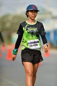 BIB: 1219, 42510
                            <button type="button" onclick="openModal(8092720)" class="btn btn-primary btn-sm float-right btn-popup" data-toggle="modal" data-target=".modal-high-quality">
                        <i class="fas fa-shopping-cart"></i> Add to Cart
                    </button>
                                            <button type="button" onclick="isThisMe(8092720, true)" class="btn btn-success btn-sm float-right btn-popup btn-isme hidden" data-toggle="tooltip" data-placement="bottom" title="นี่คือรูปของคุณใช่ไหม คลิกที่นี่เพื่อเอาเข้าอัลบั้ม">
                        <i class="fas fa-plus"></i> Add to album
                    </button>
                    <button type="button" onclick="isThisMe(8092720, false)" class="btn btn-warning btn-sm float-right btn-popup btn-isnotme hidden">
                        <i class="fas fa-ban"></i> Remove from album
                    </button>