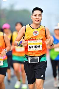 BIB: 102, 15362
                            <button type="button" onclick="openModal(8657291)" class="btn btn-primary btn-sm float-right btn-popup" data-toggle="modal" data-target=".modal-high-quality">
                        <i class="fas fa-shopping-cart"></i> Add to Cart
                    </button>
                                            <button type="button" onclick="isThisMe(8657291, true)" class="btn btn-success btn-sm float-right btn-popup btn-isme hidden" data-toggle="tooltip" data-placement="bottom" title="นี่คือรูปของคุณใช่ไหม คลิกที่นี่เพื่อเอาเข้าอัลบั้ม">
                        <i class="fas fa-plus"></i> Add to album
                    </button>
                    <button type="button" onclick="isThisMe(8657291, false)" class="btn btn-warning btn-sm float-right btn-popup btn-isnotme hidden">
                        <i class="fas fa-ban"></i> Remove from album
                    </button>