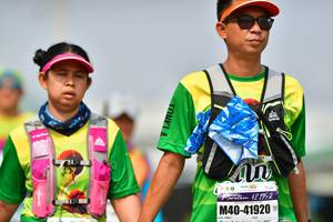 BIB: 421952, 41920, 42195
                            <button type="button" onclick="openModal(7614972)" class="btn btn-primary btn-sm float-right btn-popup" data-toggle="modal" data-target=".modal-high-quality">
                        <i class="fas fa-shopping-cart"></i> Add to Cart
                    </button>
                                            <button type="button" onclick="isThisMe(7614972, true)" class="btn btn-success btn-sm float-right btn-popup btn-isme hidden" data-toggle="tooltip" data-placement="bottom" title="นี่คือรูปของคุณใช่ไหม คลิกที่นี่เพื่อเอาเข้าอัลบั้ม">
                        <i class="fas fa-plus"></i> Add to album
                    </button>
                    <button type="button" onclick="isThisMe(7614972, false)" class="btn btn-warning btn-sm float-right btn-popup btn-isnotme hidden">
                        <i class="fas fa-ban"></i> Remove from album
                    </button>