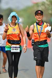 BIB: 1219, 40237
                            <button type="button" onclick="openModal(7563858)" class="btn btn-primary btn-sm float-right btn-popup" data-toggle="modal" data-target=".modal-high-quality">
                        <i class="fas fa-shopping-cart"></i> Add to Cart
                    </button>
                                            <button type="button" onclick="isThisMe(7563858, true)" class="btn btn-success btn-sm float-right btn-popup btn-isme hidden" data-toggle="tooltip" data-placement="bottom" title="นี่คือรูปของคุณใช่ไหม คลิกที่นี่เพื่อเอาเข้าอัลบั้ม">
                        <i class="fas fa-plus"></i> Add to album
                    </button>
                    <button type="button" onclick="isThisMe(7563858, false)" class="btn btn-warning btn-sm float-right btn-popup btn-isnotme hidden">
                        <i class="fas fa-ban"></i> Remove from album
                    </button>