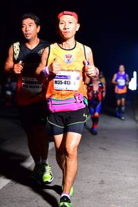 BIB: 413, 46939
                            <button type="button" onclick="openModal(8305366)" class="btn btn-primary btn-sm float-right btn-popup" data-toggle="modal" data-target=".modal-high-quality">
                        <i class="fas fa-shopping-cart"></i> Add to Cart
                    </button>
                                            <button type="button" onclick="isThisMe(8305366, true)" class="btn btn-success btn-sm float-right btn-popup btn-isme hidden" data-toggle="tooltip" data-placement="bottom" title="นี่คือรูปของคุณใช่ไหม คลิกที่นี่เพื่อเอาเข้าอัลบั้ม">
                        <i class="fas fa-plus"></i> Add to album
                    </button>
                    <button type="button" onclick="isThisMe(8305366, false)" class="btn btn-warning btn-sm float-right btn-popup btn-isnotme hidden">
                        <i class="fas fa-ban"></i> Remove from album
                    </button>