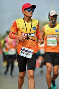 BIB: 425, 41354, 195
                            <button type="button" onclick="openModal(7648907)" class="btn btn-primary btn-sm float-right btn-popup" data-toggle="modal" data-target=".modal-high-quality">
                        <i class="fas fa-shopping-cart"></i> Add to Cart
                    </button>
                                            <button type="button" onclick="isThisMe(7648907, true)" class="btn btn-success btn-sm float-right btn-popup btn-isme hidden" data-toggle="tooltip" data-placement="bottom" title="นี่คือรูปของคุณใช่ไหม คลิกที่นี่เพื่อเอาเข้าอัลบั้ม">
                        <i class="fas fa-plus"></i> Add to album
                    </button>
                    <button type="button" onclick="isThisMe(7648907, false)" class="btn btn-warning btn-sm float-right btn-popup btn-isnotme hidden">
                        <i class="fas fa-ban"></i> Remove from album
                    </button>