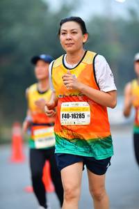 BIB: 102, 16285
                            <button type="button" onclick="openModal(8557778)" class="btn btn-primary btn-sm float-right btn-popup" data-toggle="modal" data-target=".modal-high-quality">
                        <i class="fas fa-shopping-cart"></i> Add to Cart
                    </button>
                                            <button type="button" onclick="isThisMe(8557778, true)" class="btn btn-success btn-sm float-right btn-popup btn-isme hidden" data-toggle="tooltip" data-placement="bottom" title="นี่คือรูปของคุณใช่ไหม คลิกที่นี่เพื่อเอาเข้าอัลบั้ม">
                        <i class="fas fa-plus"></i> Add to album
                    </button>
                    <button type="button" onclick="isThisMe(8557778, false)" class="btn btn-warning btn-sm float-right btn-popup btn-isnotme hidden">
                        <i class="fas fa-ban"></i> Remove from album
                    </button>