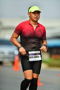 BIB: 40852
                            <button type="button" onclick="openModal(7590958)" class="btn btn-primary btn-sm float-right btn-popup" data-toggle="modal" data-target=".modal-high-quality">
                        <i class="fas fa-shopping-cart"></i> Add to Cart
                    </button>
                                            <button type="button" onclick="isThisMe(7590958, true)" class="btn btn-success btn-sm float-right btn-popup btn-isme hidden" data-toggle="tooltip" data-placement="bottom" title="นี่คือรูปของคุณใช่ไหม คลิกที่นี่เพื่อเอาเข้าอัลบั้ม">
                        <i class="fas fa-plus"></i> Add to album
                    </button>
                    <button type="button" onclick="isThisMe(7590958, false)" class="btn btn-warning btn-sm float-right btn-popup btn-isnotme hidden">
                        <i class="fas fa-ban"></i> Remove from album
                    </button>