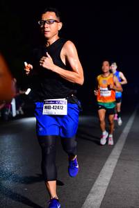 BIB: 42472
                            <button type="button" onclick="openModal(8249661)" class="btn btn-primary btn-sm float-right btn-popup" data-toggle="modal" data-target=".modal-high-quality">
                        <i class="fas fa-shopping-cart"></i> Add to Cart
                    </button>
                                            <button type="button" onclick="isThisMe(8249661, true)" class="btn btn-success btn-sm float-right btn-popup btn-isme hidden" data-toggle="tooltip" data-placement="bottom" title="นี่คือรูปของคุณใช่ไหม คลิกที่นี่เพื่อเอาเข้าอัลบั้ม">
                        <i class="fas fa-plus"></i> Add to album
                    </button>
                    <button type="button" onclick="isThisMe(8249661, false)" class="btn btn-warning btn-sm float-right btn-popup btn-isnotme hidden">
                        <i class="fas fa-ban"></i> Remove from album
                    </button>