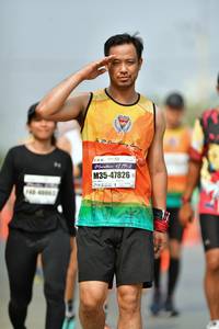 BIB: 100, 195, 47826, 406, 42195, 140
                            <button type="button" onclick="openModal(7686368)" class="btn btn-primary btn-sm float-right btn-popup" data-toggle="modal" data-target=".modal-high-quality">
                        <i class="fas fa-shopping-cart"></i> Add to Cart
                    </button>
                                            <button type="button" onclick="isThisMe(7686368, true)" class="btn btn-success btn-sm float-right btn-popup btn-isme hidden" data-toggle="tooltip" data-placement="bottom" title="นี่คือรูปของคุณใช่ไหม คลิกที่นี่เพื่อเอาเข้าอัลบั้ม">
                        <i class="fas fa-plus"></i> Add to album
                    </button>
                    <button type="button" onclick="isThisMe(7686368, false)" class="btn btn-warning btn-sm float-right btn-popup btn-isnotme hidden">
                        <i class="fas fa-ban"></i> Remove from album
                    </button>