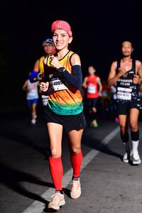 BIB: 4005, 
                            <button type="button" onclick="openModal(8275595)" class="btn btn-primary btn-sm float-right btn-popup" data-toggle="modal" data-target=".modal-high-quality">
                        <i class="fas fa-shopping-cart"></i> Add to Cart
                    </button>
                                            <button type="button" onclick="isThisMe(8275595, true)" class="btn btn-success btn-sm float-right btn-popup btn-isme hidden" data-toggle="tooltip" data-placement="bottom" title="นี่คือรูปของคุณใช่ไหม คลิกที่นี่เพื่อเอาเข้าอัลบั้ม">
                        <i class="fas fa-plus"></i> Add to album
                    </button>
                    <button type="button" onclick="isThisMe(8275595, false)" class="btn btn-warning btn-sm float-right btn-popup btn-isnotme hidden">
                        <i class="fas fa-ban"></i> Remove from album
                    </button>