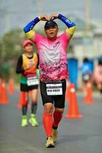 BIB: 41650
                            <button type="button" onclick="openModal(8182585)" class="btn btn-primary btn-sm float-right btn-popup" data-toggle="modal" data-target=".modal-high-quality">
                        <i class="fas fa-shopping-cart"></i> Add to Cart
                    </button>
                                            <button type="button" onclick="isThisMe(8182585, true)" class="btn btn-success btn-sm float-right btn-popup btn-isme hidden" data-toggle="tooltip" data-placement="bottom" title="นี่คือรูปของคุณใช่ไหม คลิกที่นี่เพื่อเอาเข้าอัลบั้ม">
                        <i class="fas fa-plus"></i> Add to album
                    </button>
                    <button type="button" onclick="isThisMe(8182585, false)" class="btn btn-warning btn-sm float-right btn-popup btn-isnotme hidden">
                        <i class="fas fa-ban"></i> Remove from album
                    </button>