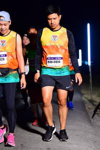 BIB: 129, 41614
                            <button type="button" onclick="openModal(8351649)" class="btn btn-primary btn-sm float-right btn-popup" data-toggle="modal" data-target=".modal-high-quality">
                        <i class="fas fa-shopping-cart"></i> Add to Cart
                    </button>
                                            <button type="button" onclick="isThisMe(8351649, true)" class="btn btn-success btn-sm float-right btn-popup btn-isme hidden" data-toggle="tooltip" data-placement="bottom" title="นี่คือรูปของคุณใช่ไหม คลิกที่นี่เพื่อเอาเข้าอัลบั้ม">
                        <i class="fas fa-plus"></i> Add to album
                    </button>
                    <button type="button" onclick="isThisMe(8351649, false)" class="btn btn-warning btn-sm float-right btn-popup btn-isnotme hidden">
                        <i class="fas fa-ban"></i> Remove from album
                    </button>