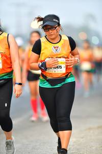 BIB: 0475
                            <button type="button" onclick="openModal(8680122)" class="btn btn-primary btn-sm float-right btn-popup" data-toggle="modal" data-target=".modal-high-quality">
                        <i class="fas fa-shopping-cart"></i> Add to Cart
                    </button>
                                            <button type="button" onclick="isThisMe(8680122, true)" class="btn btn-success btn-sm float-right btn-popup btn-isme hidden" data-toggle="tooltip" data-placement="bottom" title="นี่คือรูปของคุณใช่ไหม คลิกที่นี่เพื่อเอาเข้าอัลบั้ม">
                        <i class="fas fa-plus"></i> Add to album
                    </button>
                    <button type="button" onclick="isThisMe(8680122, false)" class="btn btn-warning btn-sm float-right btn-popup btn-isnotme hidden">
                        <i class="fas fa-ban"></i> Remove from album
                    </button>