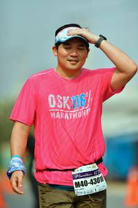 BIB: 43018
                            <button type="button" onclick="openModal(7571758)" class="btn btn-primary btn-sm float-right btn-popup" data-toggle="modal" data-target=".modal-high-quality">
                        <i class="fas fa-shopping-cart"></i> Add to Cart
                    </button>
                                            <button type="button" onclick="isThisMe(7571758, true)" class="btn btn-success btn-sm float-right btn-popup btn-isme hidden" data-toggle="tooltip" data-placement="bottom" title="นี่คือรูปของคุณใช่ไหม คลิกที่นี่เพื่อเอาเข้าอัลบั้ม">
                        <i class="fas fa-plus"></i> Add to album
                    </button>
                    <button type="button" onclick="isThisMe(7571758, false)" class="btn btn-warning btn-sm float-right btn-popup btn-isnotme hidden">
                        <i class="fas fa-ban"></i> Remove from album
                    </button>