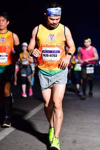 BIB: 421952, 41763, 2560
                            <button type="button" onclick="openModal(8298051)" class="btn btn-primary btn-sm float-right btn-popup" data-toggle="modal" data-target=".modal-high-quality">
                        <i class="fas fa-shopping-cart"></i> Add to Cart
                    </button>
                                            <button type="button" onclick="isThisMe(8298051, true)" class="btn btn-success btn-sm float-right btn-popup btn-isme hidden" data-toggle="tooltip" data-placement="bottom" title="นี่คือรูปของคุณใช่ไหม คลิกที่นี่เพื่อเอาเข้าอัลบั้ม">
                        <i class="fas fa-plus"></i> Add to album
                    </button>
                    <button type="button" onclick="isThisMe(8298051, false)" class="btn btn-warning btn-sm float-right btn-popup btn-isnotme hidden">
                        <i class="fas fa-ban"></i> Remove from album
                    </button>