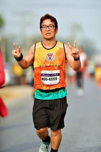 BIB: 121, 42223
                            <button type="button" onclick="openModal(8781821)" class="btn btn-primary btn-sm float-right btn-popup" data-toggle="modal" data-target=".modal-high-quality">
                        <i class="fas fa-shopping-cart"></i> Add to Cart
                    </button>
                                            <button type="button" onclick="isThisMe(8781821, true)" class="btn btn-success btn-sm float-right btn-popup btn-isme hidden" data-toggle="tooltip" data-placement="bottom" title="นี่คือรูปของคุณใช่ไหม คลิกที่นี่เพื่อเอาเข้าอัลบั้ม">
                        <i class="fas fa-plus"></i> Add to album
                    </button>
                    <button type="button" onclick="isThisMe(8781821, false)" class="btn btn-warning btn-sm float-right btn-popup btn-isnotme hidden">
                        <i class="fas fa-ban"></i> Remove from album
                    </button>