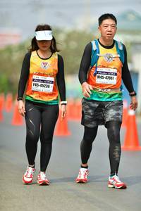 BIB: 47007, 45236
                            <button type="button" onclick="openModal(8230070)" class="btn btn-primary btn-sm float-right btn-popup" data-toggle="modal" data-target=".modal-high-quality">
                        <i class="fas fa-shopping-cart"></i> Add to Cart
                    </button>
                                            <button type="button" onclick="isThisMe(8230070, true)" class="btn btn-success btn-sm float-right btn-popup btn-isme hidden" data-toggle="tooltip" data-placement="bottom" title="นี่คือรูปของคุณใช่ไหม คลิกที่นี่เพื่อเอาเข้าอัลบั้ม">
                        <i class="fas fa-plus"></i> Add to album
                    </button>
                    <button type="button" onclick="isThisMe(8230070, false)" class="btn btn-warning btn-sm float-right btn-popup btn-isnotme hidden">
                        <i class="fas fa-ban"></i> Remove from album
                    </button>