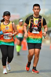 BIB: 406
                            <button type="button" onclick="openModal(7562318)" class="btn btn-primary btn-sm float-right btn-popup" data-toggle="modal" data-target=".modal-high-quality">
                        <i class="fas fa-shopping-cart"></i> Add to Cart
                    </button>
                                            <button type="button" onclick="isThisMe(7562318, true)" class="btn btn-success btn-sm float-right btn-popup btn-isme hidden" data-toggle="tooltip" data-placement="bottom" title="นี่คือรูปของคุณใช่ไหม คลิกที่นี่เพื่อเอาเข้าอัลบั้ม">
                        <i class="fas fa-plus"></i> Add to album
                    </button>
                    <button type="button" onclick="isThisMe(7562318, false)" class="btn btn-warning btn-sm float-right btn-popup btn-isnotme hidden">
                        <i class="fas fa-ban"></i> Remove from album
                    </button>