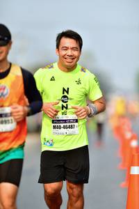BIB: 0933, 42192, 46487
                            <button type="button" onclick="openModal(10259507)" class="btn btn-primary btn-sm float-right btn-popup" data-toggle="modal" data-target=".modal-high-quality">
                        <i class="fas fa-shopping-cart"></i> Add to Cart
                    </button>
                                            <button type="button" onclick="isThisMe(10259507, true)" class="btn btn-success btn-sm float-right btn-popup btn-isme hidden" data-toggle="tooltip" data-placement="bottom" title="นี่คือรูปของคุณใช่ไหม คลิกที่นี่เพื่อเอาเข้าอัลบั้ม">
                        <i class="fas fa-plus"></i> Add to album
                    </button>
                    <button type="button" onclick="isThisMe(10259507, false)" class="btn btn-warning btn-sm float-right btn-popup btn-isnotme hidden">
                        <i class="fas fa-ban"></i> Remove from album
                    </button>
