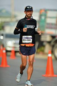 BIB: 41840, 42195
                            <button type="button" onclick="openModal(8235815)" class="btn btn-primary btn-sm float-right btn-popup" data-toggle="modal" data-target=".modal-high-quality">
                        <i class="fas fa-shopping-cart"></i> Add to Cart
                    </button>
                                            <button type="button" onclick="isThisMe(8235815, true)" class="btn btn-success btn-sm float-right btn-popup btn-isme hidden" data-toggle="tooltip" data-placement="bottom" title="นี่คือรูปของคุณใช่ไหม คลิกที่นี่เพื่อเอาเข้าอัลบั้ม">
                        <i class="fas fa-plus"></i> Add to album
                    </button>
                    <button type="button" onclick="isThisMe(8235815, false)" class="btn btn-warning btn-sm float-right btn-popup btn-isnotme hidden">
                        <i class="fas fa-ban"></i> Remove from album
                    </button>