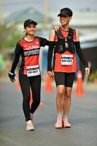 BIB: 41619, 40317
                            <button type="button" onclick="openModal(7683640)" class="btn btn-primary btn-sm float-right btn-popup" data-toggle="modal" data-target=".modal-high-quality">
                        <i class="fas fa-shopping-cart"></i> Add to Cart
                    </button>
                                            <button type="button" onclick="isThisMe(7683640, true)" class="btn btn-success btn-sm float-right btn-popup btn-isme hidden" data-toggle="tooltip" data-placement="bottom" title="นี่คือรูปของคุณใช่ไหม คลิกที่นี่เพื่อเอาเข้าอัลบั้ม">
                        <i class="fas fa-plus"></i> Add to album
                    </button>
                    <button type="button" onclick="isThisMe(7683640, false)" class="btn btn-warning btn-sm float-right btn-popup btn-isnotme hidden">
                        <i class="fas fa-ban"></i> Remove from album
                    </button>