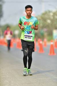 BIB: 41679
                            <button type="button" onclick="openModal(7894155)" class="btn btn-primary btn-sm float-right btn-popup" data-toggle="modal" data-target=".modal-high-quality">
                        <i class="fas fa-shopping-cart"></i> Add to Cart
                    </button>
                                            <button type="button" onclick="isThisMe(7894155, true)" class="btn btn-success btn-sm float-right btn-popup btn-isme hidden" data-toggle="tooltip" data-placement="bottom" title="นี่คือรูปของคุณใช่ไหม คลิกที่นี่เพื่อเอาเข้าอัลบั้ม">
                        <i class="fas fa-plus"></i> Add to album
                    </button>
                    <button type="button" onclick="isThisMe(7894155, false)" class="btn btn-warning btn-sm float-right btn-popup btn-isnotme hidden">
                        <i class="fas fa-ban"></i> Remove from album
                    </button>