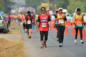 BIB: 4036, 4638
                            <button type="button" onclick="openModal(8192523)" class="btn btn-primary btn-sm float-right btn-popup" data-toggle="modal" data-target=".modal-high-quality">
                        <i class="fas fa-shopping-cart"></i> Add to Cart
                    </button>
                                            <button type="button" onclick="isThisMe(8192523, true)" class="btn btn-success btn-sm float-right btn-popup btn-isme hidden" data-toggle="tooltip" data-placement="bottom" title="นี่คือรูปของคุณใช่ไหม คลิกที่นี่เพื่อเอาเข้าอัลบั้ม">
                        <i class="fas fa-plus"></i> Add to album
                    </button>
                    <button type="button" onclick="isThisMe(8192523, false)" class="btn btn-warning btn-sm float-right btn-popup btn-isnotme hidden">
                        <i class="fas fa-ban"></i> Remove from album
                    </button>