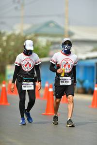 BIB: 41131, 40481
                            <button type="button" onclick="openModal(7611177)" class="btn btn-primary btn-sm float-right btn-popup" data-toggle="modal" data-target=".modal-high-quality">
                        <i class="fas fa-shopping-cart"></i> Add to Cart
                    </button>
                                            <button type="button" onclick="isThisMe(7611177, true)" class="btn btn-success btn-sm float-right btn-popup btn-isme hidden" data-toggle="tooltip" data-placement="bottom" title="นี่คือรูปของคุณใช่ไหม คลิกที่นี่เพื่อเอาเข้าอัลบั้ม">
                        <i class="fas fa-plus"></i> Add to album
                    </button>
                    <button type="button" onclick="isThisMe(7611177, false)" class="btn btn-warning btn-sm float-right btn-popup btn-isnotme hidden">
                        <i class="fas fa-ban"></i> Remove from album
                    </button>